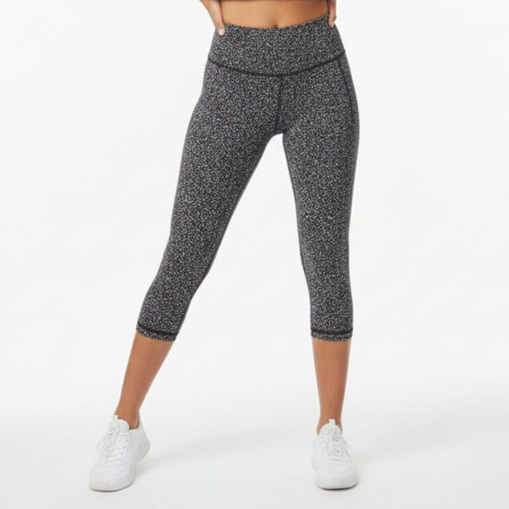 Lululemon Black & White Print 7/8 Length Sport Athletic Leggings Pants 12